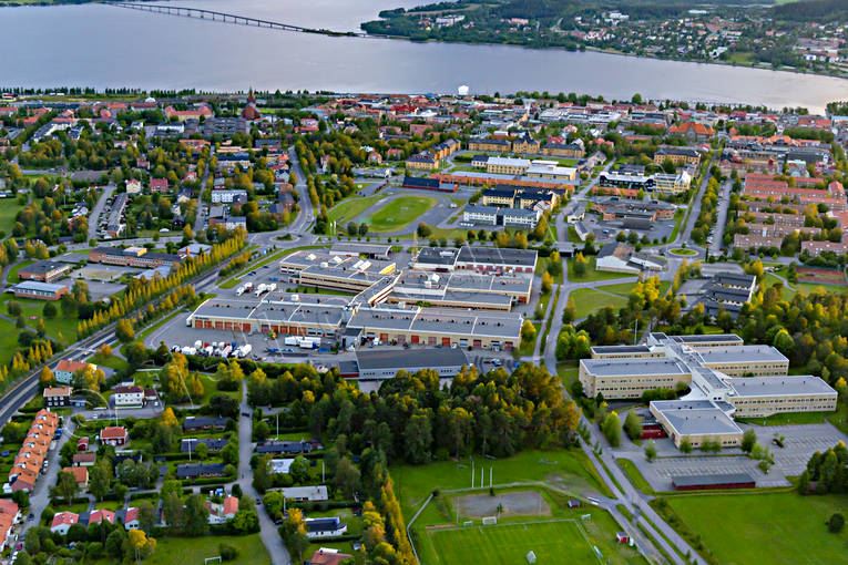 blljus, drnarbild, drnarbilder, drnarfoto, flygbild, flygbilder, Flygfoto, flygfoton, Fyrvalla, Jmtland, skola, sommar, stder, stersund