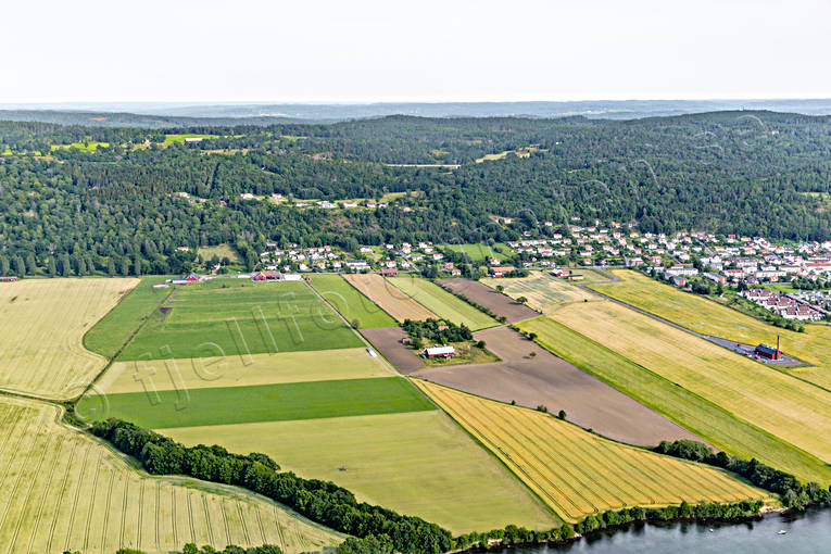 Flygfoto Gränna drönarbilder, drönarfoto, flygbild, flygbilder, Flygfoto, flygfoton, Gränna, gärden, Småland, sommar, städer, åkerlappar