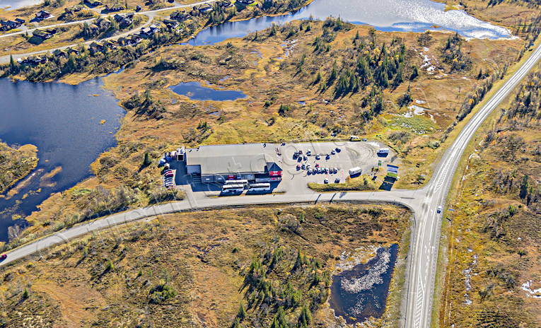 Flygfoto Konsum Storlien butik, Coop, Coop Extra, drönarbild, drönarbilder, drönarfoto, flygbild, flygbilder, Flygfoto, flygfoton, gränshandel, Jämtland, Konsum, norgehandel, samhällen, Storlien