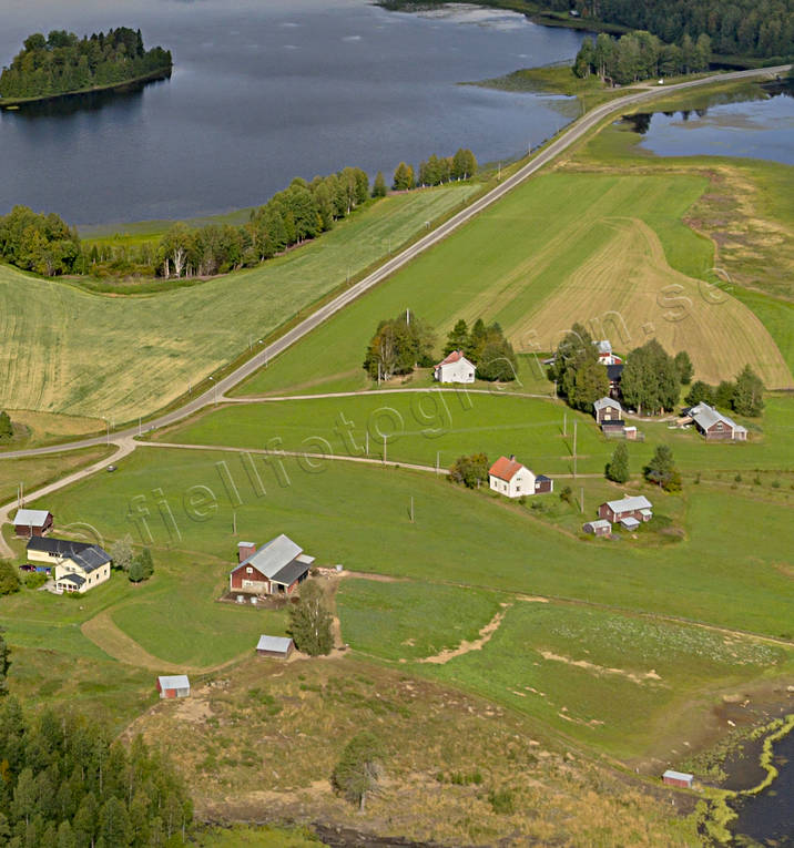 backe, byar, drnarbild, drnarbilder, drnarfoto, flygbild, flygbilder, Flygfoto, flygfoton, grdar, Jmtland, Landskap, Silsjns, sommar