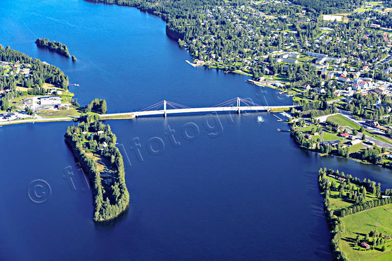 Flygfoto Strömsund bro, drönarbilder, drönarfoto, flygbild, flygbilder, Flygfoto, flygfoton, Jämtland, samhällen, sommar, Ströms Vattudal, Strömsund, Strömsundsbron, Vattudalen