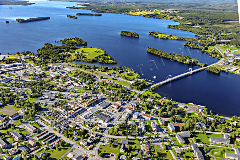 Flygfoto Strömsund bro, drönarbilder, drönarfoto, flygbild, flygbilder, Flygfoto, flygfoton, Jämtland, samhällen, sommar, Ströms Vattudal, Strömsund, Strömsundsbron, Vattudalen