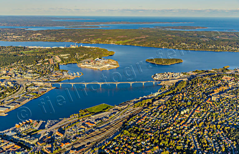 drnarbilder, drnarfoto, flygbild, flygbilder, Flygfoto, flygfoton, hst, Medelpad, stder, Sundsvall, Sundsvallsbron, Sundsvallsfjrden, Tjuvholmen