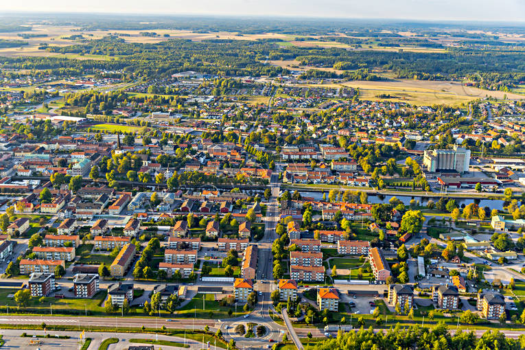Flygfoto över Arboga Arboga, drönarbilder, drönarfoto, flygbild, flygbilder, Flygfoto, flygfoton, kvällsljus, städer, Västmanland