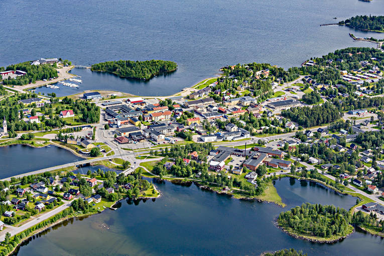 Flygfoto över Arjeplog Arjeplog, Arjepluovve, drönarbild, drönarbilder, drönarfoto, flygbild, flygbilder, Flygfoto, flygfoton, Kraja, lappland, samhällen