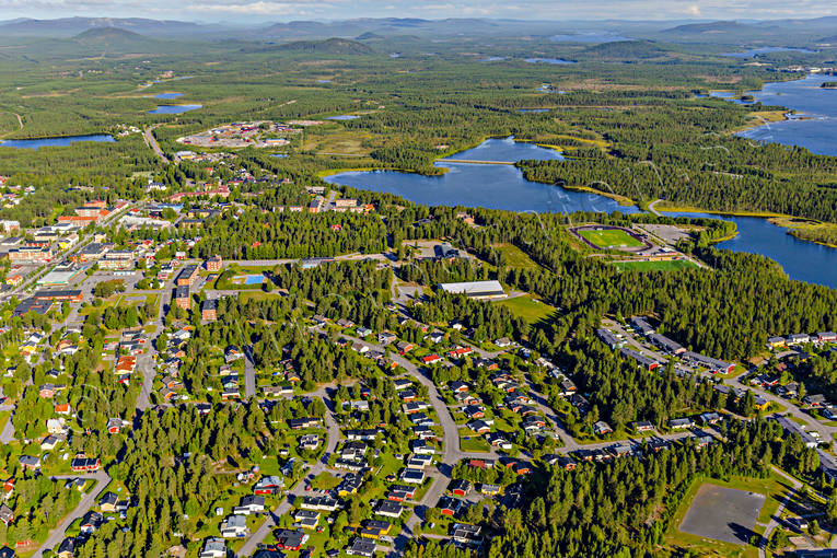 Flygfoto över Arvidsjaur Arvidsjaur, drönarbilder, drönarfoto, flygbild, flygbilder, Flygfoto, flygfoton, lappland, samhällen, sommar