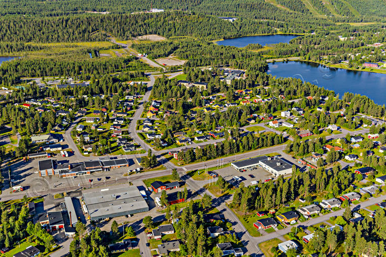 Flygfoto över Arvidsjaur Arvidsjaur, drönarbilder, drönarfoto, flygbild, flygbilder, Flygfoto, flygfoton, lappland, samhällen, sommar