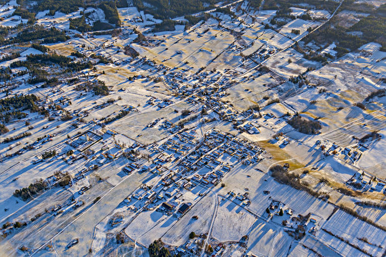 Flygfoto över Aspås Aspås, byar, drönarbilder, drönarfoto, flygbild, flygbilder, Flygfoto, flygfoton, Gräfte, höst, Jämtland, samhällen