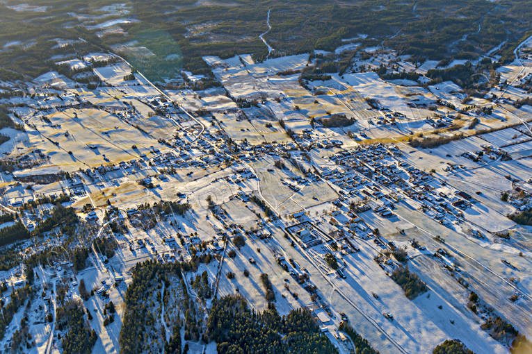 Flygfoto över Aspås Aspås, byar, drönarbilder, drönarfoto, flygbild, flygbilder, Flygfoto, flygfoton, höst, Jämtland, samhällen