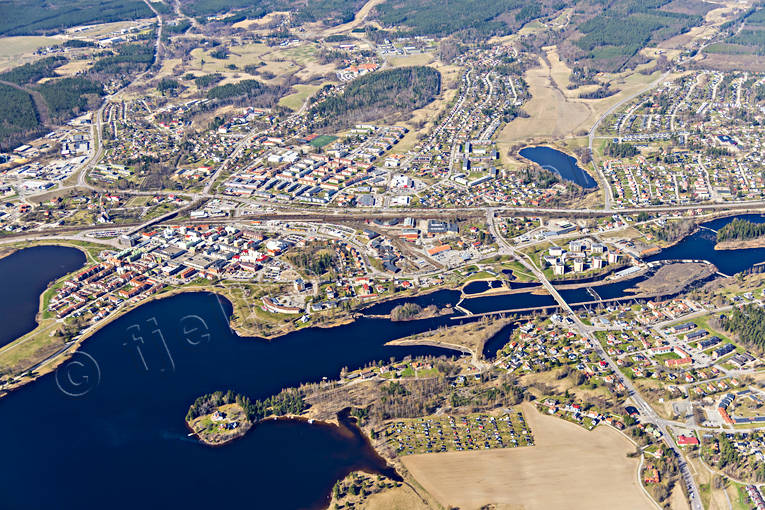 Flygfoto över Bollnäs Bollnäs, drönarbilder, drönarfoto, flygbild, flygbilder, Flygfoto, flygfoton, Hälsingland, Ljusnan, samhällen, Varpen, Vågen, vår