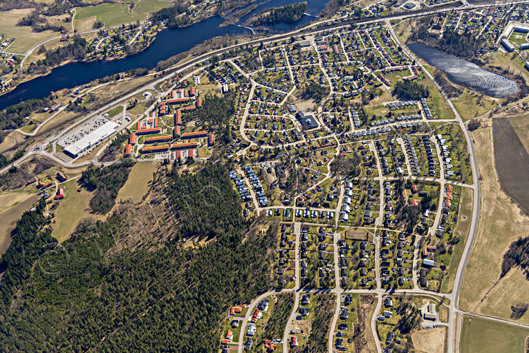 Flygfoto över Bollnäs Bollnäs, drönarbilder, drönarfoto, flygbild, flygbilder, Flygfoto, flygfoton, Hälsingland, samhällen, vår