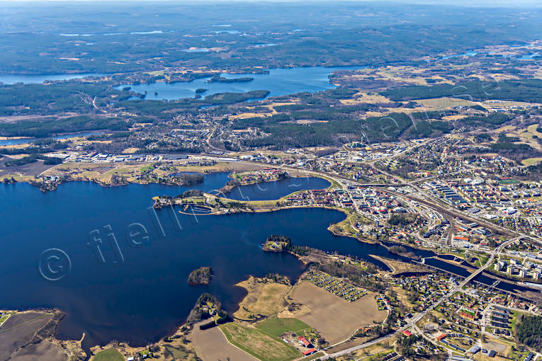 Flygfoto över Bollnäs Bollnäs, drönarbilder, drönarfoto, flygbild, flygbilder, Flygfoto, flygfoton, Hälsingland, Ljusnan, samhällen, Varpen, Vågen, vår