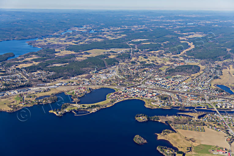 Flygfoto över Bollnäs Bollnäs, drönarbilder, drönarfoto, flygbild, flygbilder, Flygfoto, flygfoton, Hälsingland, Ljusnan, samhällen, Varpen, Vågen, vår