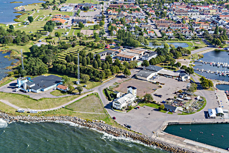 Flygfoto över Borgholm Borgholm, drönarbilder, drönarfoto, flygbild, flygbilder, Flygfoto, flygfoton, reningsverk, samhällen, sommar, Öland