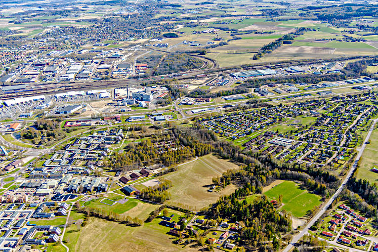 Flygfoto över Borlänge Borlänge, Dalarna, drönarbilder, drönarfoto, flygbild, flygbilder, Flygfoto, flygfoton, Nygårdarna, städer, vår