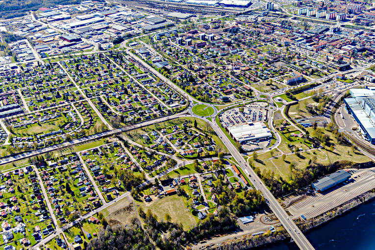 Flygfoto över Borlänge Borlänge, Dalarna, drönarbilder, drönarfoto, flygbild, flygbilder, Flygfoto, flygfoton, städer, vår