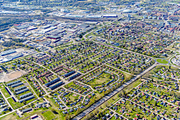 Flygfoto över Borlänge Borlänge, Dalarna, drönarbilder, drönarfoto, flygbild, flygbilder, Flygfoto, flygfoton, städer, vår