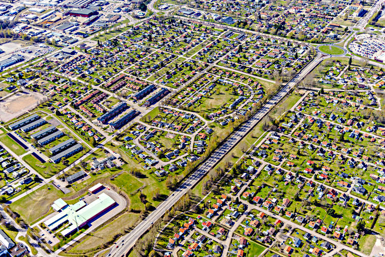 Flygfoto över Borlänge Borlänge, Dalarna, drönarbilder, flygbilder, Flygfoto, Gylle, Mjälga, städer, vår