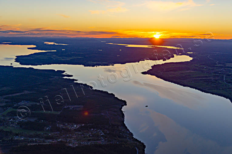 Flygfoto över Brunfloviken Brunfloviken, drönarbild, drönarbilder, drönarfoto, flygbild, flygbilder, Flygfoto, flygfoton, Frösön, Jämtland, kväll, Landskap, solnedgång
