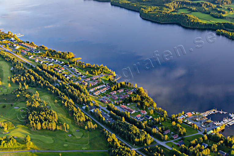 Flygfoto över Dvärsätt drönarbild, drönarbilder, drönarfoto, Dvärsätt, flygbild, flygbilder, Flygfoto, flygfoton, Jämtland, Krokomsviken, samhällen, sommar, Storsjön