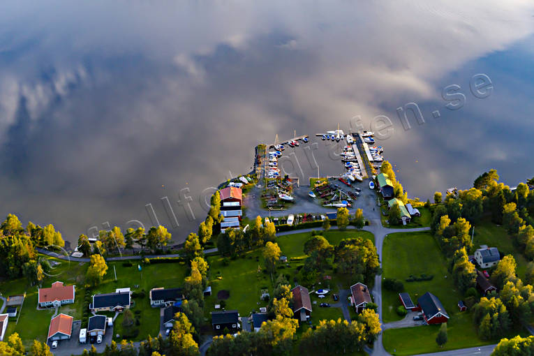 Flygfoto över Dvärsätt drönarbild, drönarbilder, drönarfoto, Dvärsätt, flygbild, flygbilder, Flygfoto, flygfoton, Jämtland, Krokomsviken, samhällen, sommar, Storsjön