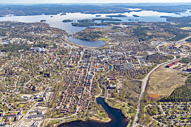 Flygfoto över Falun Britsarvet, centrum, Dalarna, drönarbilder, drönarfoto, Falun, Faluån, flygbild, flygbilder, Flygfoto, flygfoton, Kålgårdsudden, Runn, slagghögar, slaggvarp, städer, Tisken, Varpan, vår, Östanfors