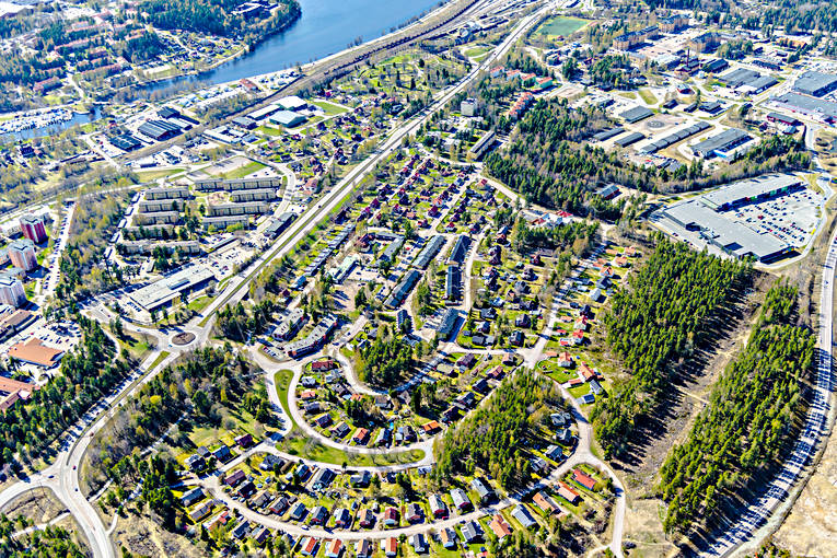 Flygfoto över Falun Dalarna, drönarbilder, drönarfoto, Falun, flygbild, flygbilder, Flygfoto, flygfoton, Norslund, städer, vår, Övre Norslund
