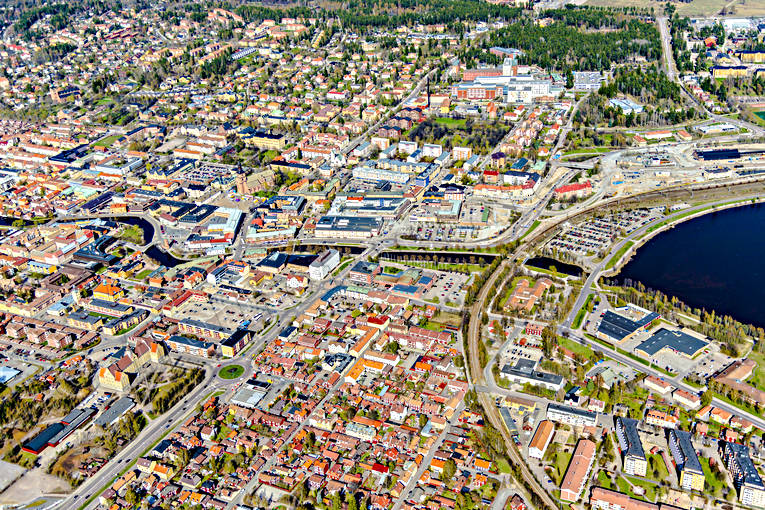Flygfoto över Falun Dalarna, drönarbilder, Falun, Faluån, flygbilder, Flygfoto, städer, Tisken, vår