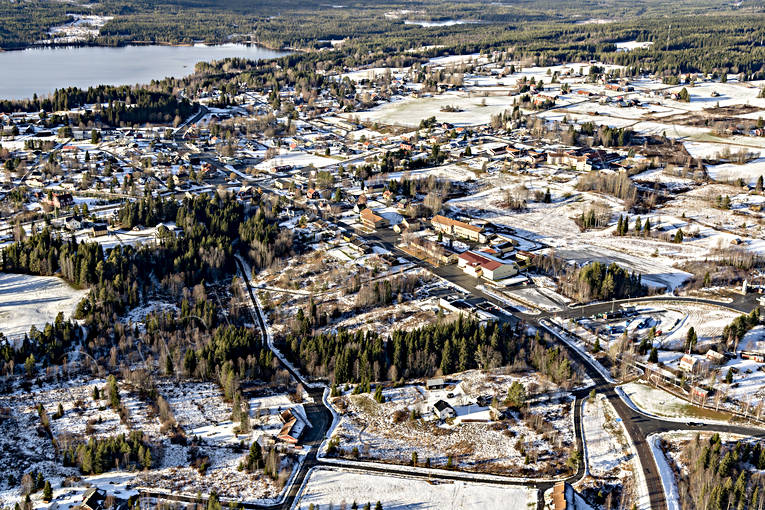 Flygfoto över Föllinge drönarbild, drönarbilder, drönarfoto, flygbild, flygbilder, Flygfoto, flygfoton, Föllinge, höst, Jämtland, samhällen