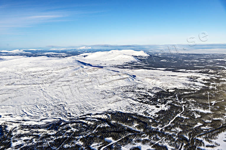 Flygfoto över Gräftåvallen drönarbild, drönarbilder, drönarfoto, flygbild, flygbilder, Flygfoto, flygfoton, Gråftåvallen, Jämtland, Klevfjället, Landskap, Oviksfjällen, skidanläggning, skidbackar, skidort, vinter, Västfjället, Österfjället