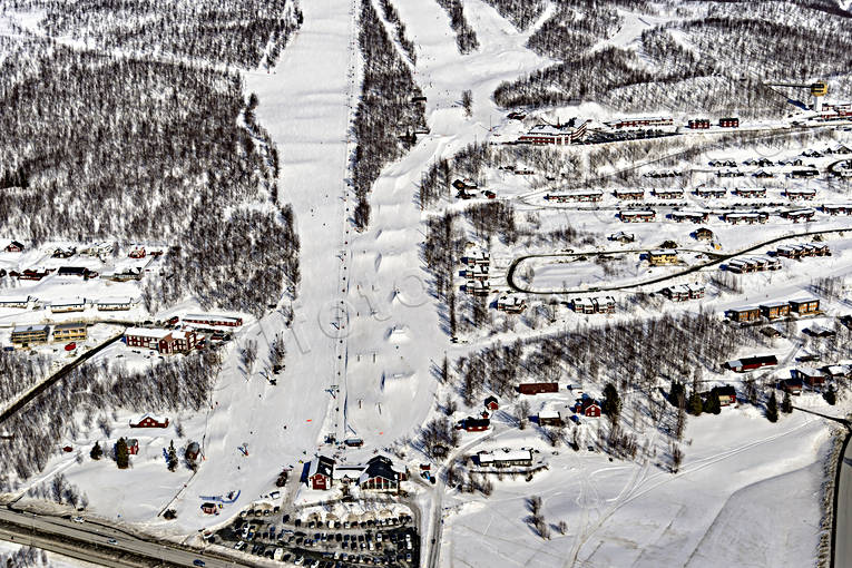 Flygfoto över Hemavan drönarbilder, drönarfoto, flygbild, flygbilder, Flygfoto, flygfoton, Hemavan, lappland, nedfarter, samhällen, skidbackar, skidort, vinter