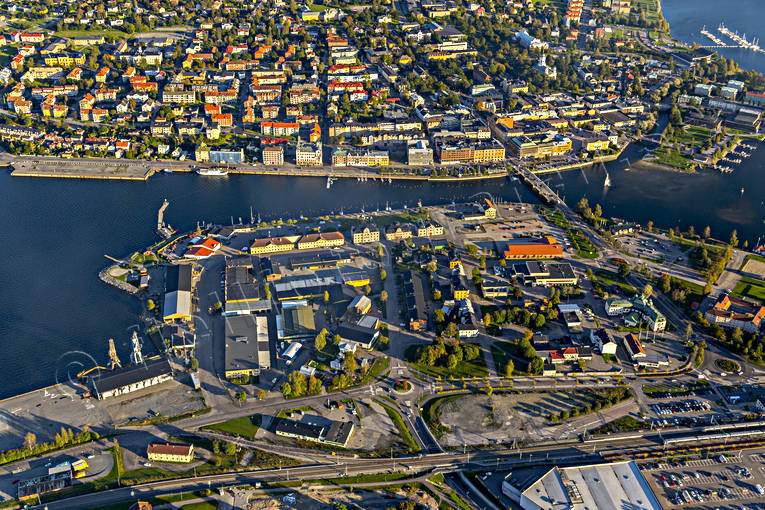 Flygfoto över Härnösand drönarbilder, drönarfoto, flygbild, flygbilder, Flygfoto, flygfoton, Härnön, Härnösand, höst, städer, Ångermanland