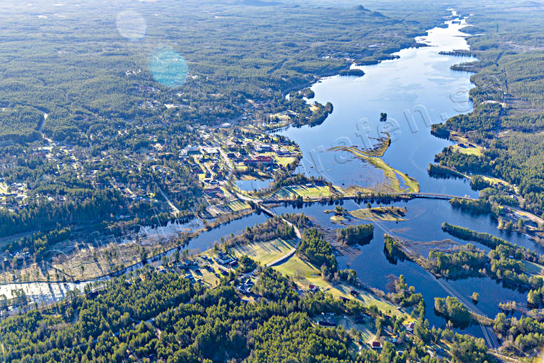 Flygfoto över Idre Dalarna, drönarbilder, drönarfoto, flygbild, flygbilder, Flygfoto, flygfoton, Idre, Idresjön, samhällen, vår, Västanåt