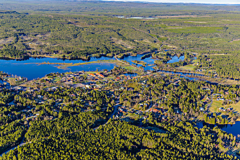 Flygfoto över Idre Dalarna, drönarbilder, drönarfoto, Eajra, flygbild, flygbilder, Flygfoto, flygfoton, Idre, samhällen, Synnanåt, vår