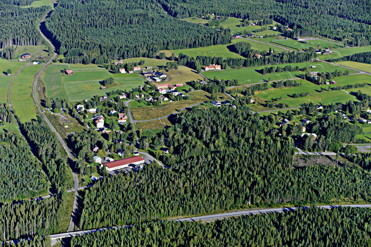 Flygfoto över Kogsta Häggenås drönarbilder, drönarfoto, flygbild, flygbilder, Flygfoto, flygfoton, Häggenås, Jämtland, Kogsta, samhällen, sommar