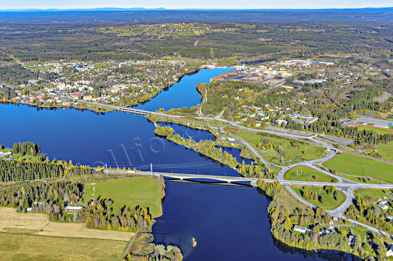 Flygfoto över Krokom drönarbilder, drönarfoto, flygbild, flygbilder, Flygfoto, flygfoton, höst, Jämtland, Krokom, samhällen