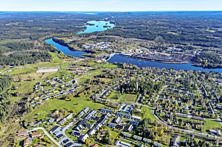 Flygfoto över Krokom drönarbilder, drönarfoto, flygbild, flygbilder, Flygfoto, flygfoton, Hissmofors, höst, Indalsälven, Jämtland, Krokom, samhällen