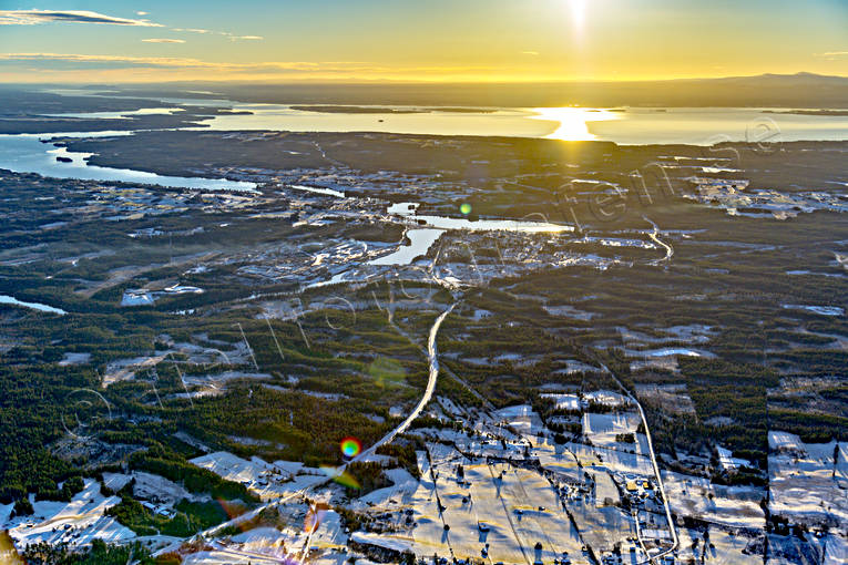 Flygfoto över Krokom drönarbilder, drönarfoto, E14, flygbild, flygbilder, Flygfoto, flygfoton, höst, Jämtland, Krokom, samhällen
