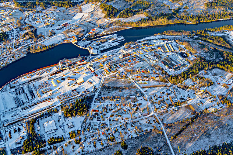 Flygfoto över Krokom drönarbilder, drönarfoto, flygbild, flygbilder, Flygfoto, flygfoton, Hissmofors, höst, Indalsälven, Jämtland, Krokom, samhällen