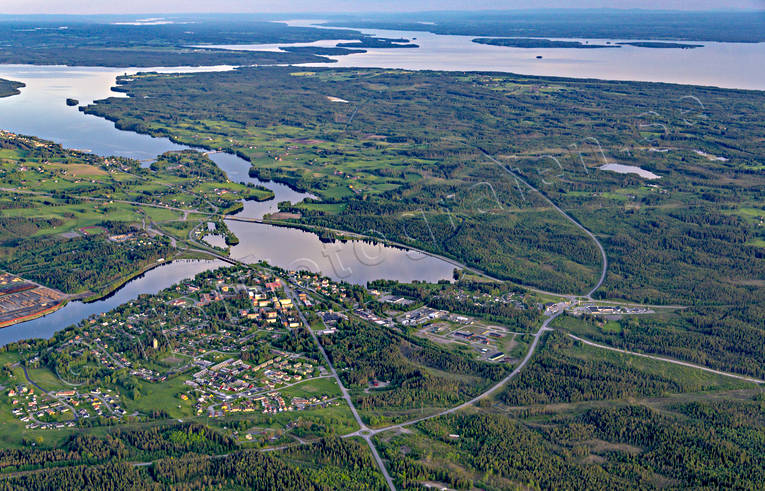 Flygfoto över Krokom drönarbilder, drönarfoto, flygbild, flygbilder, Flygfoto, flygfoton, Indalsälven, Jämtland, Krokom, samhällen, sommar