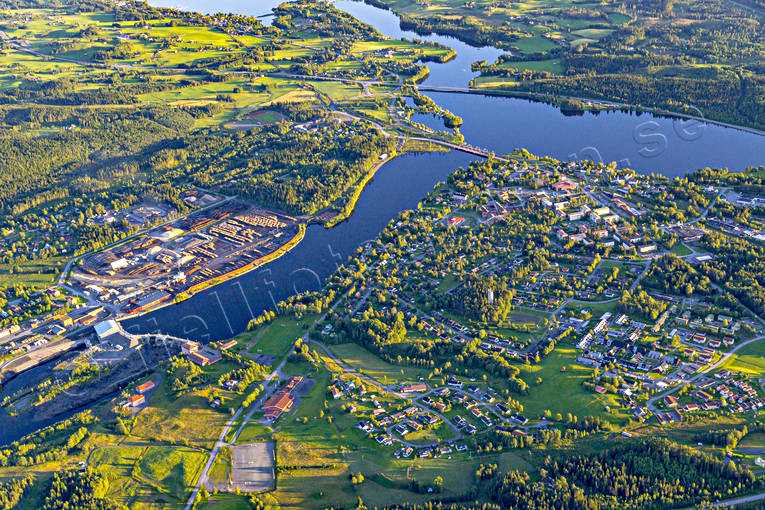 Flygfoto över Krokom drönarbilder, drönarfoto, flygbild, flygbilder, Flygfoto, flygfoton, Hissmofors, Indalsälven, Jämtland, Krokom, samhällen, sommar