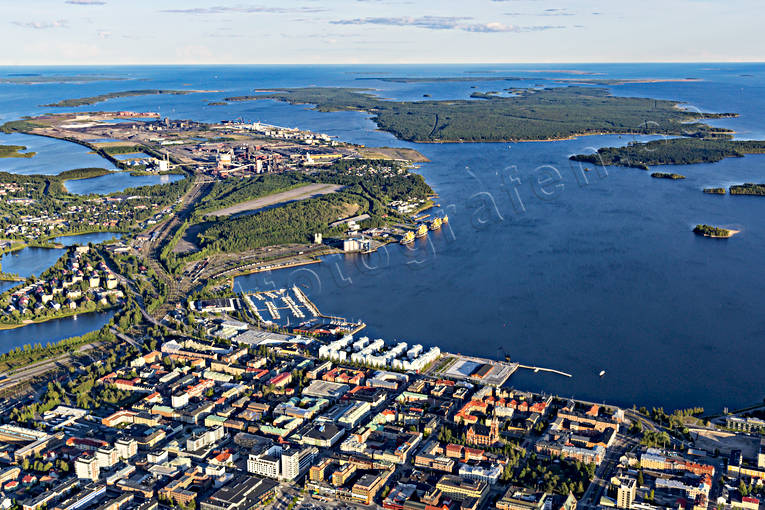 Flygfoto över Luleå drönarbilder, drönarfoto, flygbild, flygbilder, Flygfoto, flygfoton, Gråsjälfjärden, Luleå, Norrbotten, sommar, städer