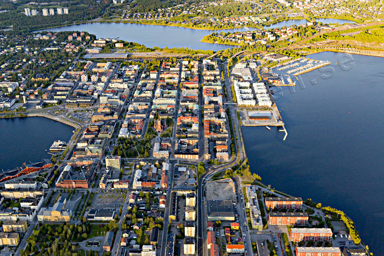 Flygfoto över Luleå Domkyrkan, drönarbilder, drönarfoto, flygbild, flygbilder, Flygfoto, flygfoton, Luleå, Norrbotten, sommar, städer