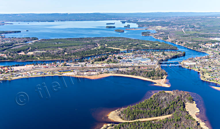 Flygfoto över Mora Dalarna, drönarbilder, drönarfoto, flygbild, flygbilder, Flygfoto, flygfoton, Mora, städer, vår