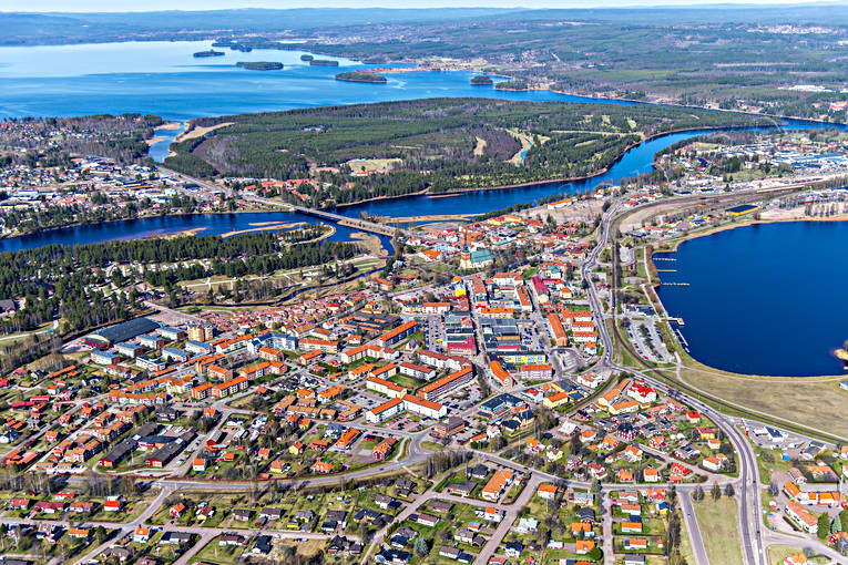 Flygfoto över Mora Dalarna, drönarbilder, drönarfoto, flygbild, flygbilder, Flygfoto, flygfoton, Mora, städer, vår