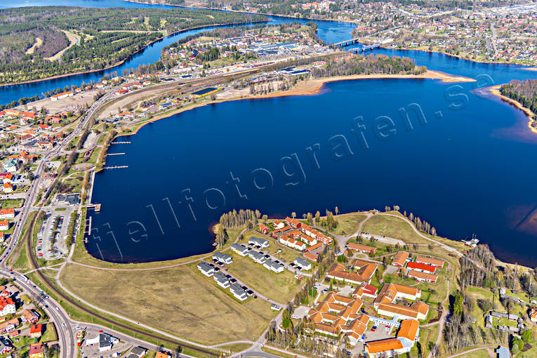 Flygfoto över Mora Dalarna, drönarbilder, drönarfoto, flygbild, flygbilder, Flygfoto, flygfoton, Mora, städer, vår