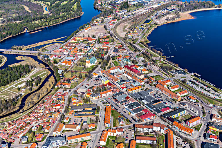 Flygfoto över Mora Dalarna, drönarbilder, drönarfoto, flygbild, flygbilder, Flygfoto, flygfoton, Mora, städer, vår