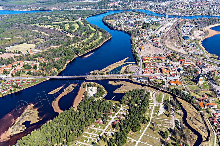 Flygfoto över Mora Dalarna, drönarbilder, drönarfoto, flygbild, flygbilder, Flygfoto, flygfoton, Mora, städer, vår