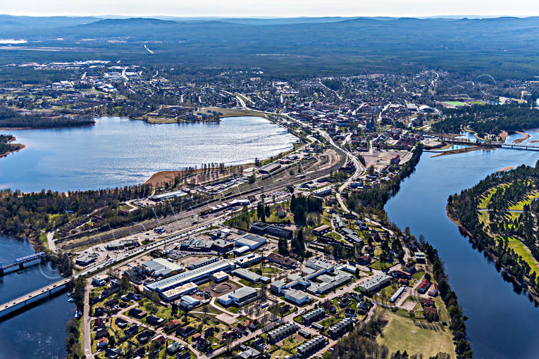 Flygfoto över Mora Dalarna, drönarbilder, drönarfoto, flygbild, flygbilder, Flygfoto, flygfoton, Mora, städer, vår