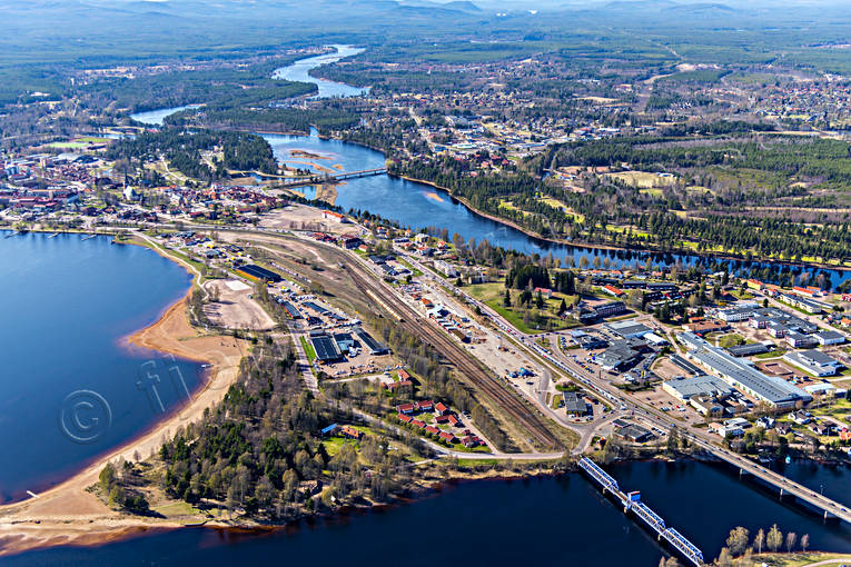 Flygfoto över Mora Dalarna, drönarbilder, drönarfoto, flygbild, flygbilder, Flygfoto, flygfoton, Mora, städer, vår